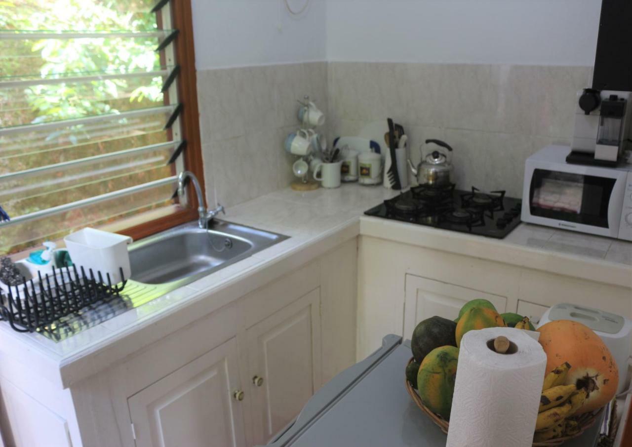 Garden Hut Διαμέρισμα Victoria Εξωτερικό φωτογραφία