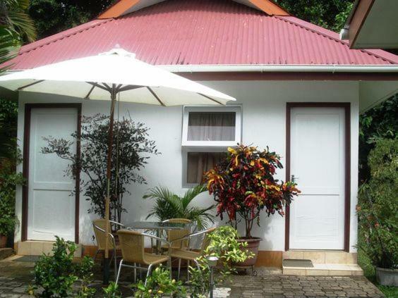 Garden Hut Διαμέρισμα Victoria Εξωτερικό φωτογραφία